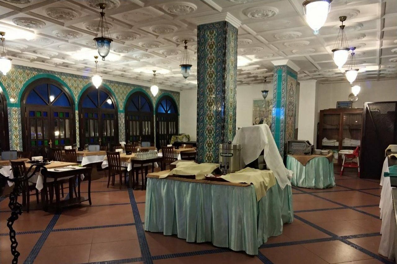 קוסדסי Altinsaray Hotel מראה חיצוני תמונה